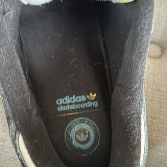 Vintage Adidas Busenitz skateboarding shoes - Picture 7 of 12